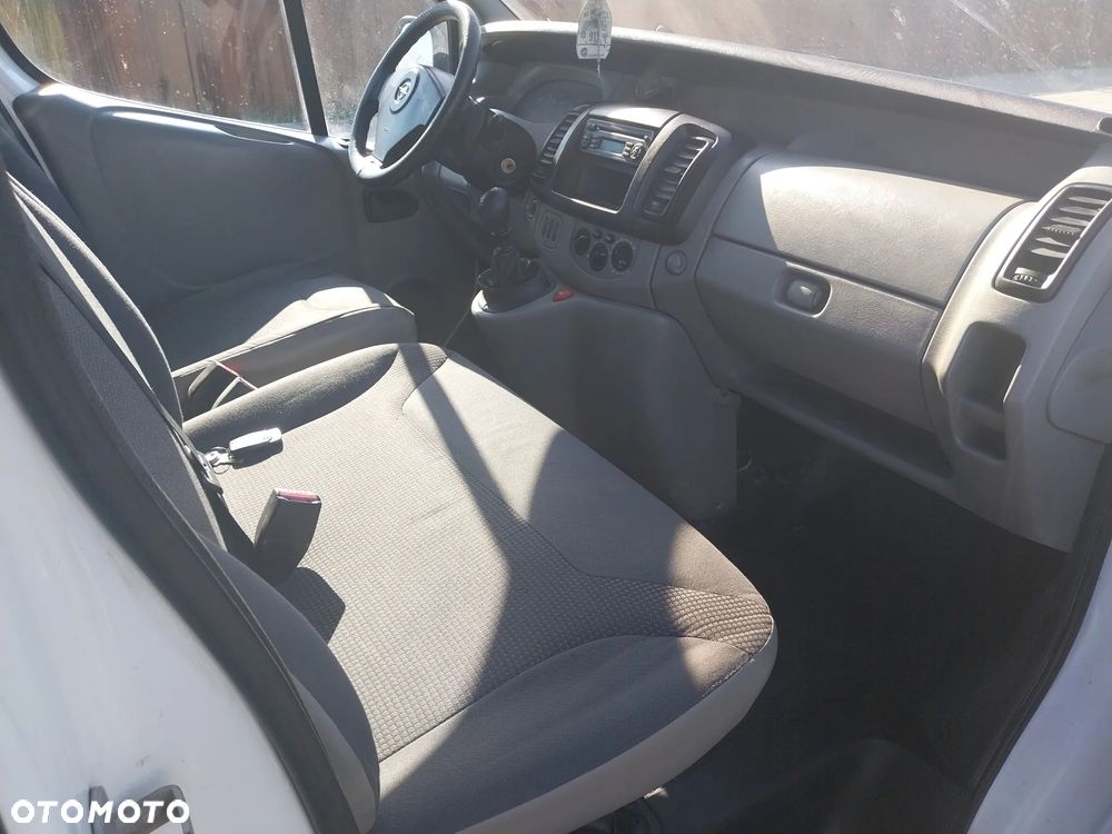 Opel VIVARO L2H1 - 11