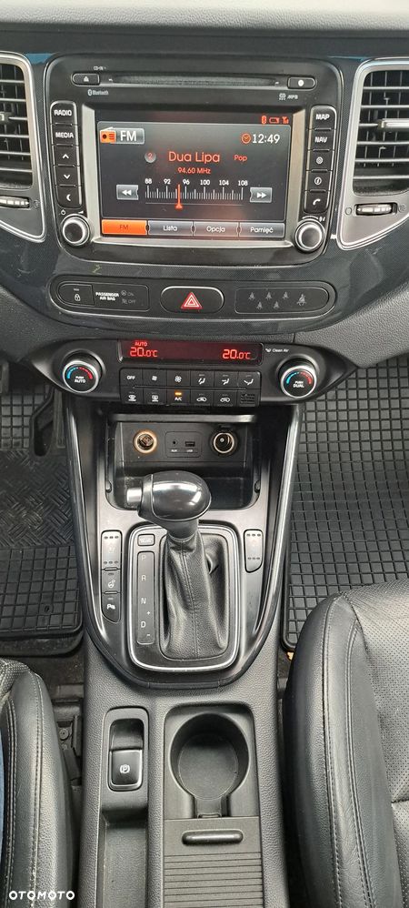 Kia Carens 1.7 CRDi XL 7os - 12