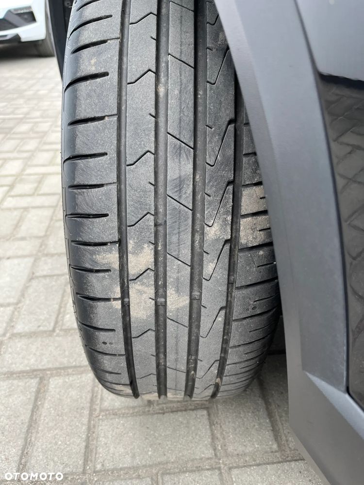 Volkswagen T-Roc 1.0 TSI Life Plus - 28