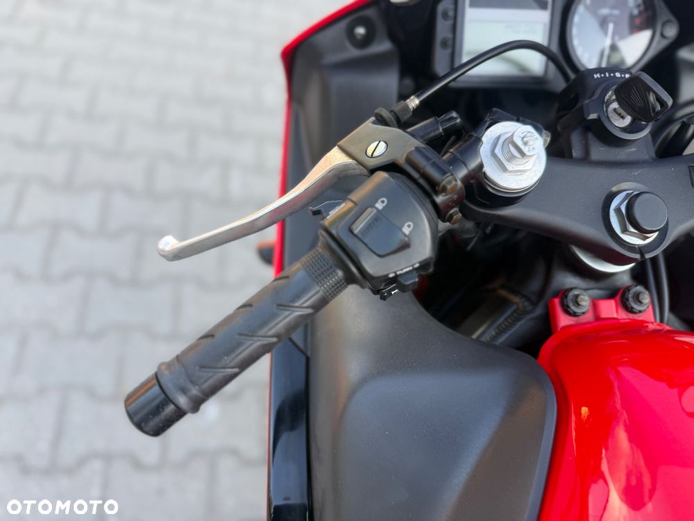 Honda CBR - 26