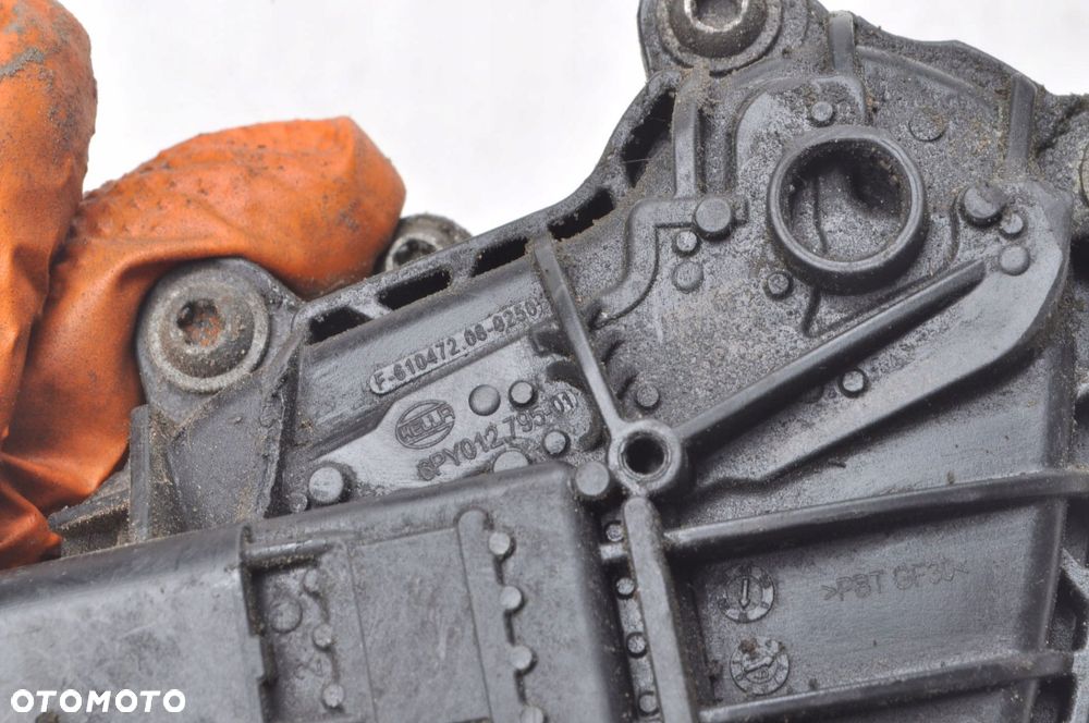 MINI F56 1.5 OBUDOWA TERMOSTATU 0631943 - 6