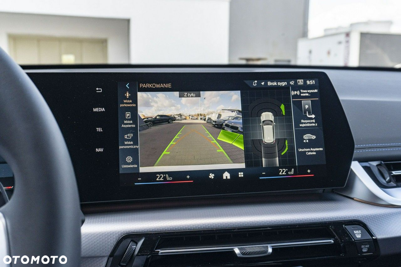 BMW X1 sDrive18i - 21