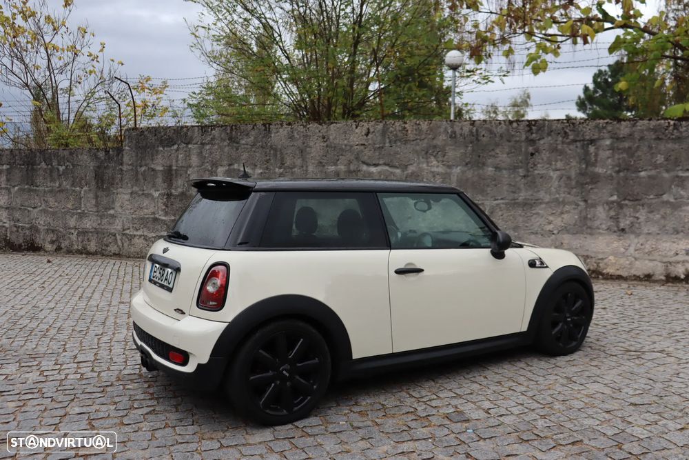 MINI 3 Portas Cooper S - 3