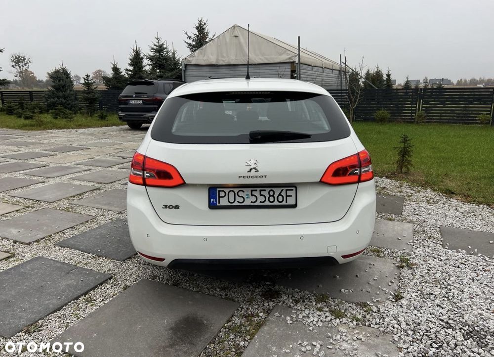 Peugeot 308 2017 photo 3