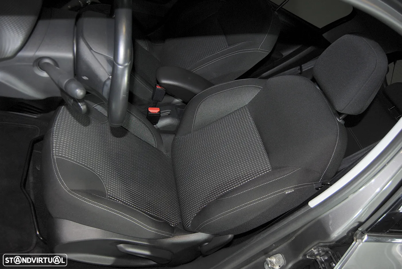 Peugeot 208 1.2 PureTech Allure - 16