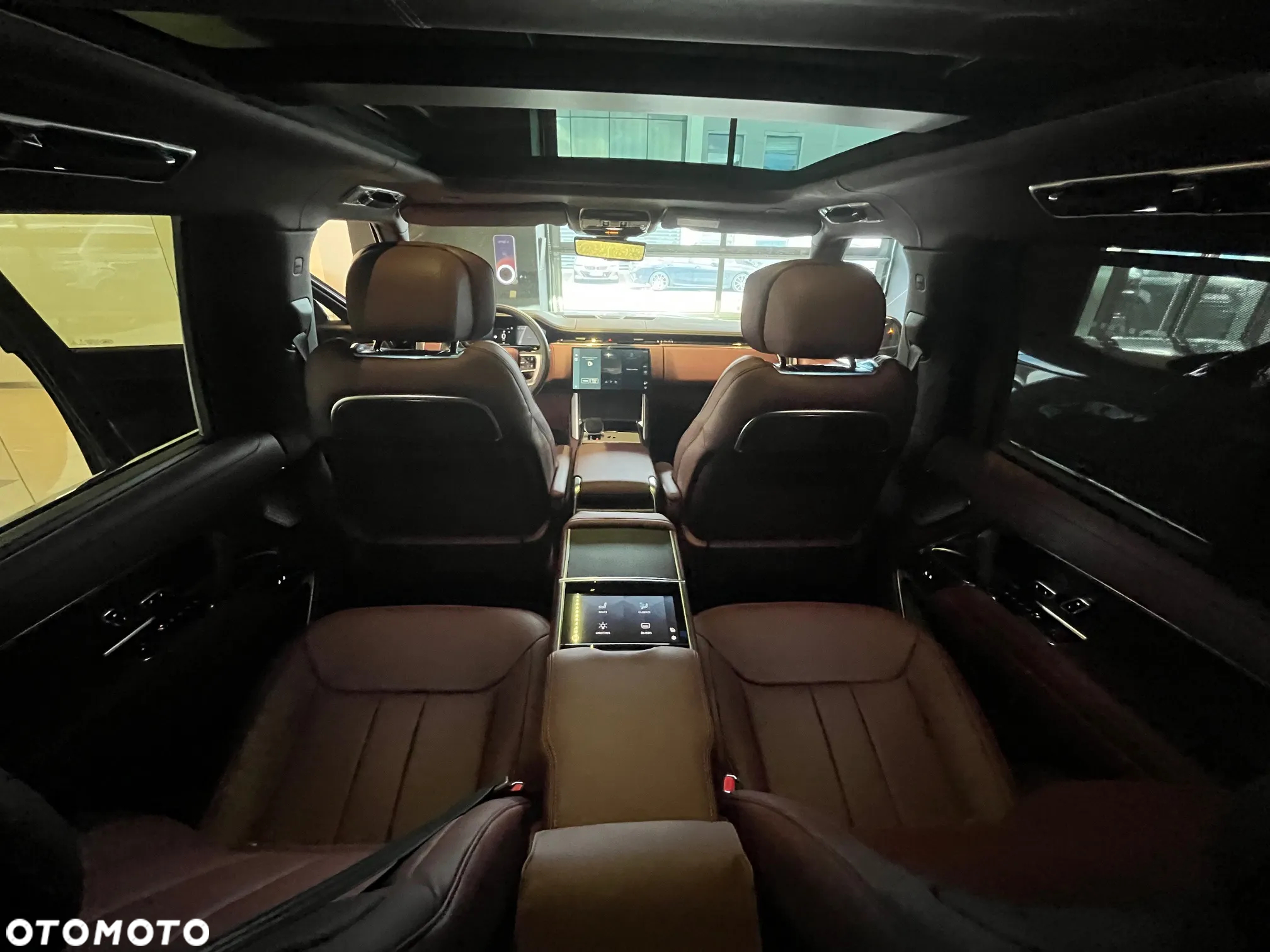 Land Rover Range Rover 4.4 V8 P535 Autobiography - 10