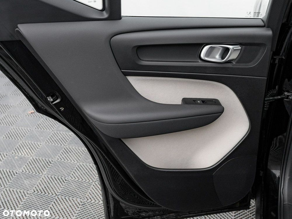 Volvo XC 40 - 26