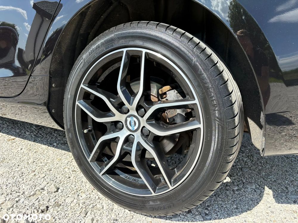 Volvo V40 D2 Drive-E R-Design Momentum - 21