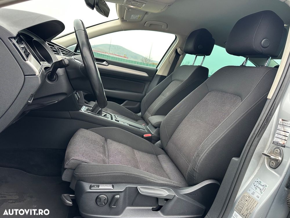 Volkswagen Passat Variant 2.0 TDI SCR Business - 14