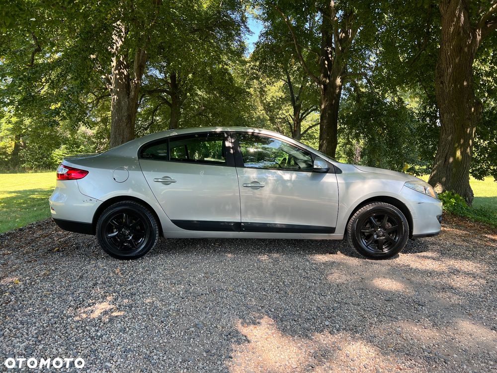 Renault Fluence 1.6 16V Expression - 4