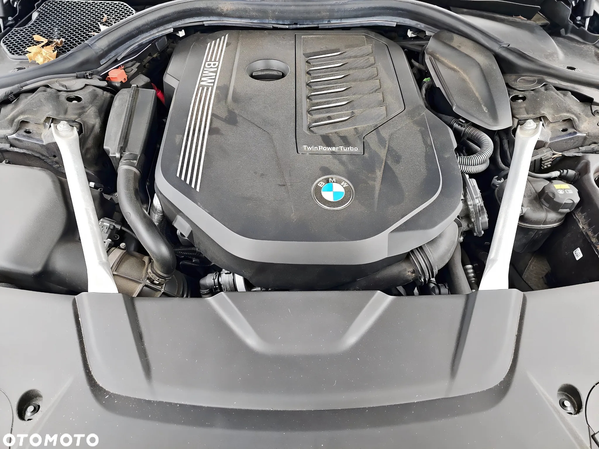 BMW Seria 7 740i sport - 12
