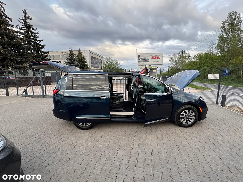 Chrysler Pacifica - 7