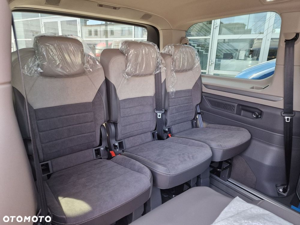 Volkswagen Multivan - 28