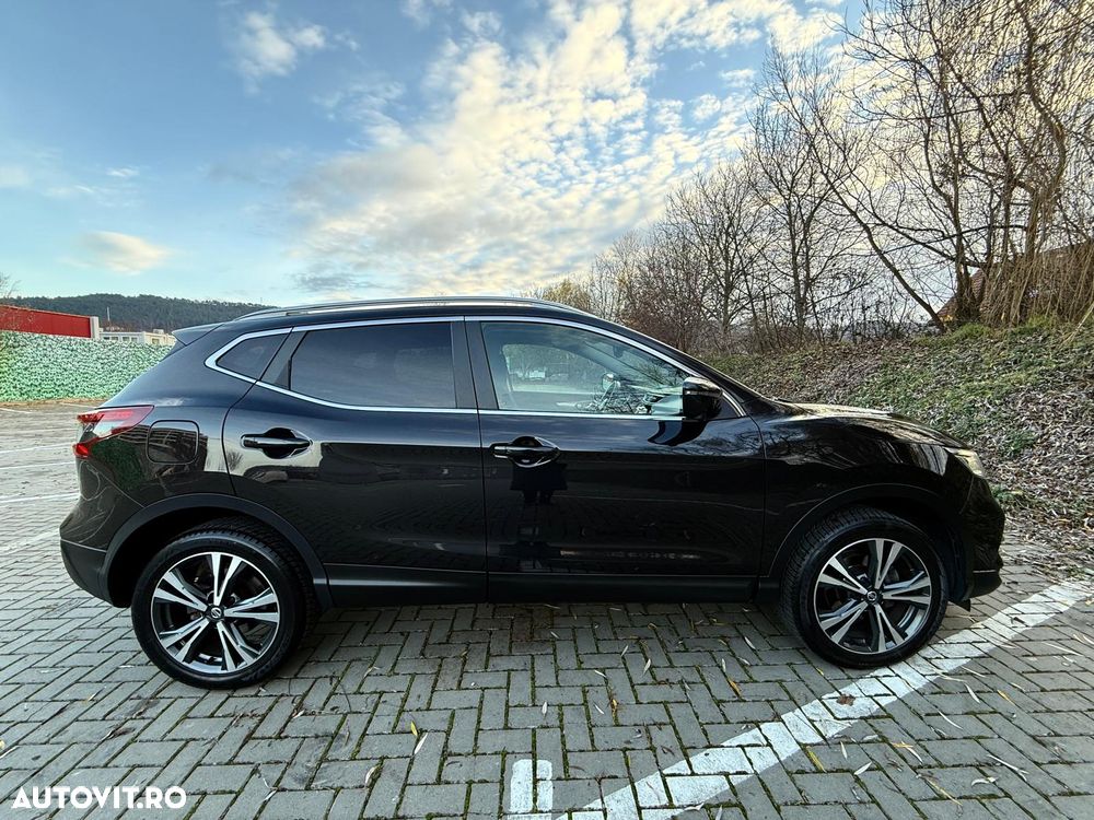 Nissan Qashqai 1.5 DCI N-Connecta - 12