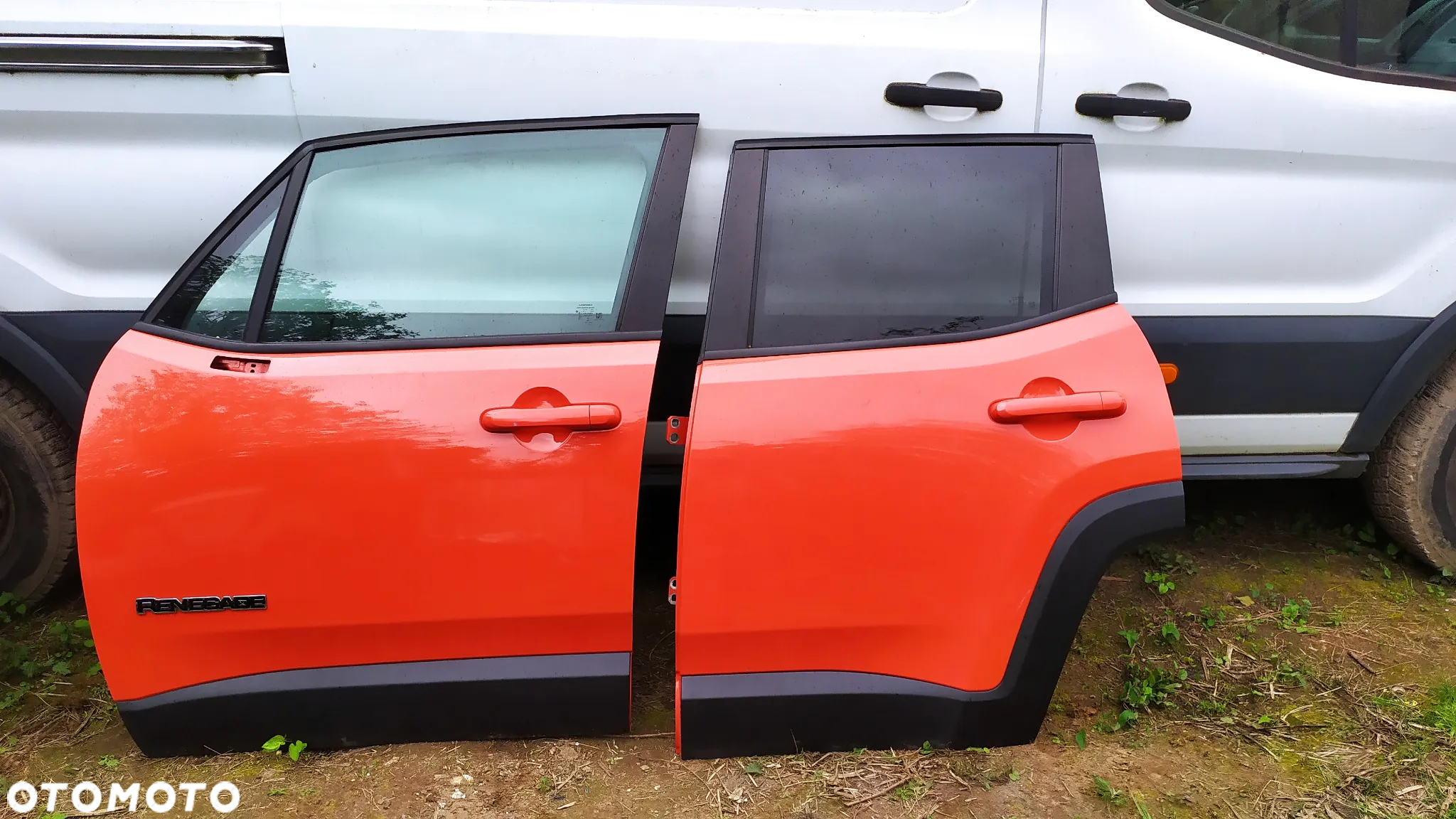 Drzwi lewe przednie tylne  lewy przód tył JEEP RENEGADE - 2