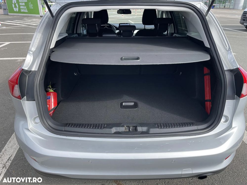 Ford Focus - 25