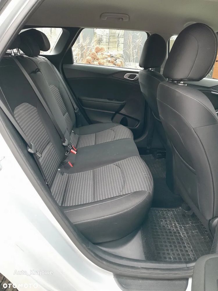 Kia Ceed 1.5 T-GDI M - 26