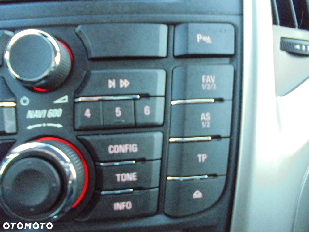 Opel Astra 1.4 Turbo Cosmo - 35