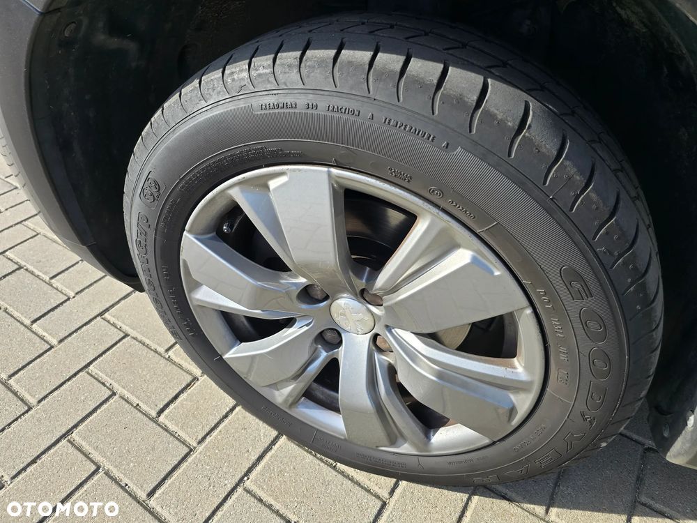 Peugeot 2008 - 17