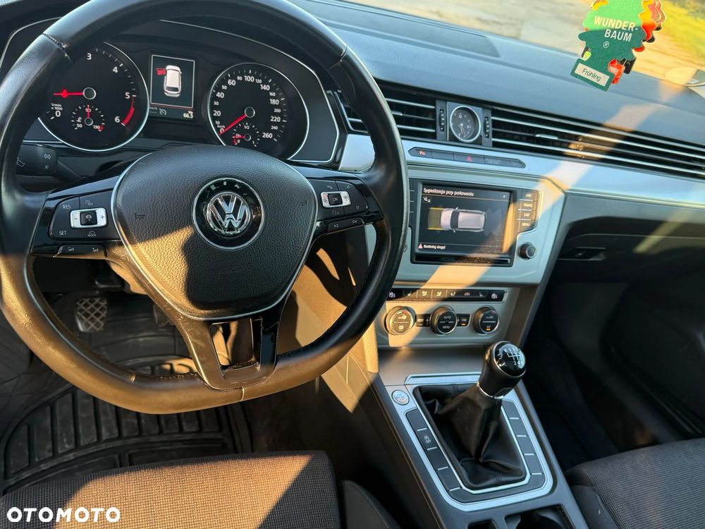 Volkswagen Passat 2.0 TDI BMT Comfortline - 19