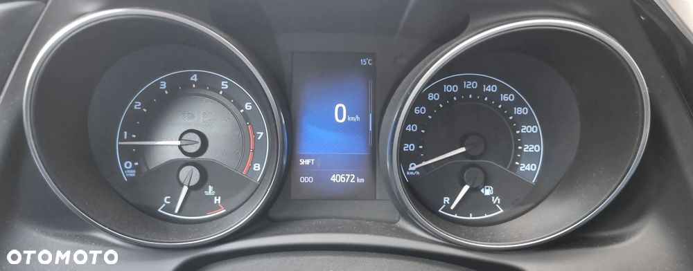 Toyota Auris 1.6 Premium - 9