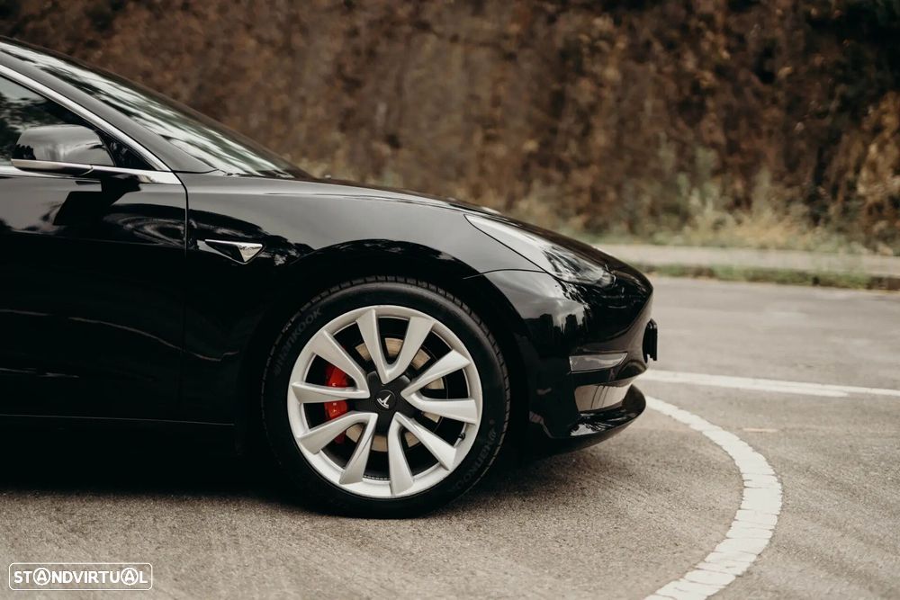 Tesla Model 3 Long Range AWD Dual Motor - 40