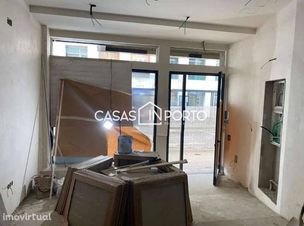 Loja junto a Câmara da Maia (Comercio e Serviços) - Grande imagem: 2/14