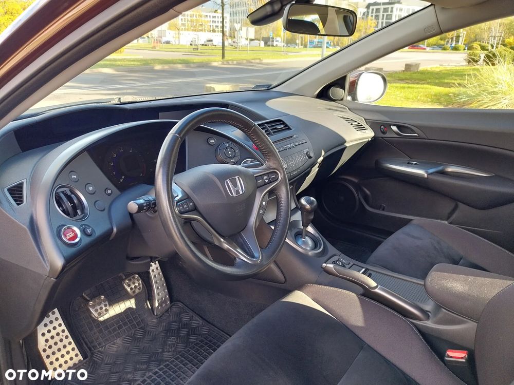Honda Civic 1.8 Sport - 11