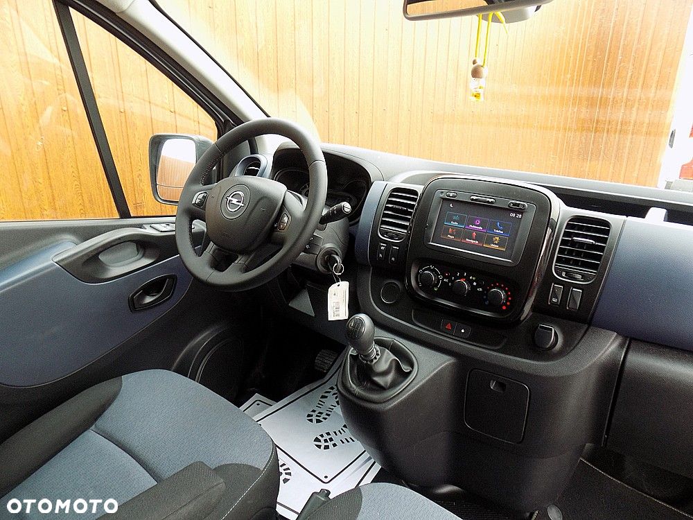 Opel Vivaro L2H1 2,9t Elegance Business - 19