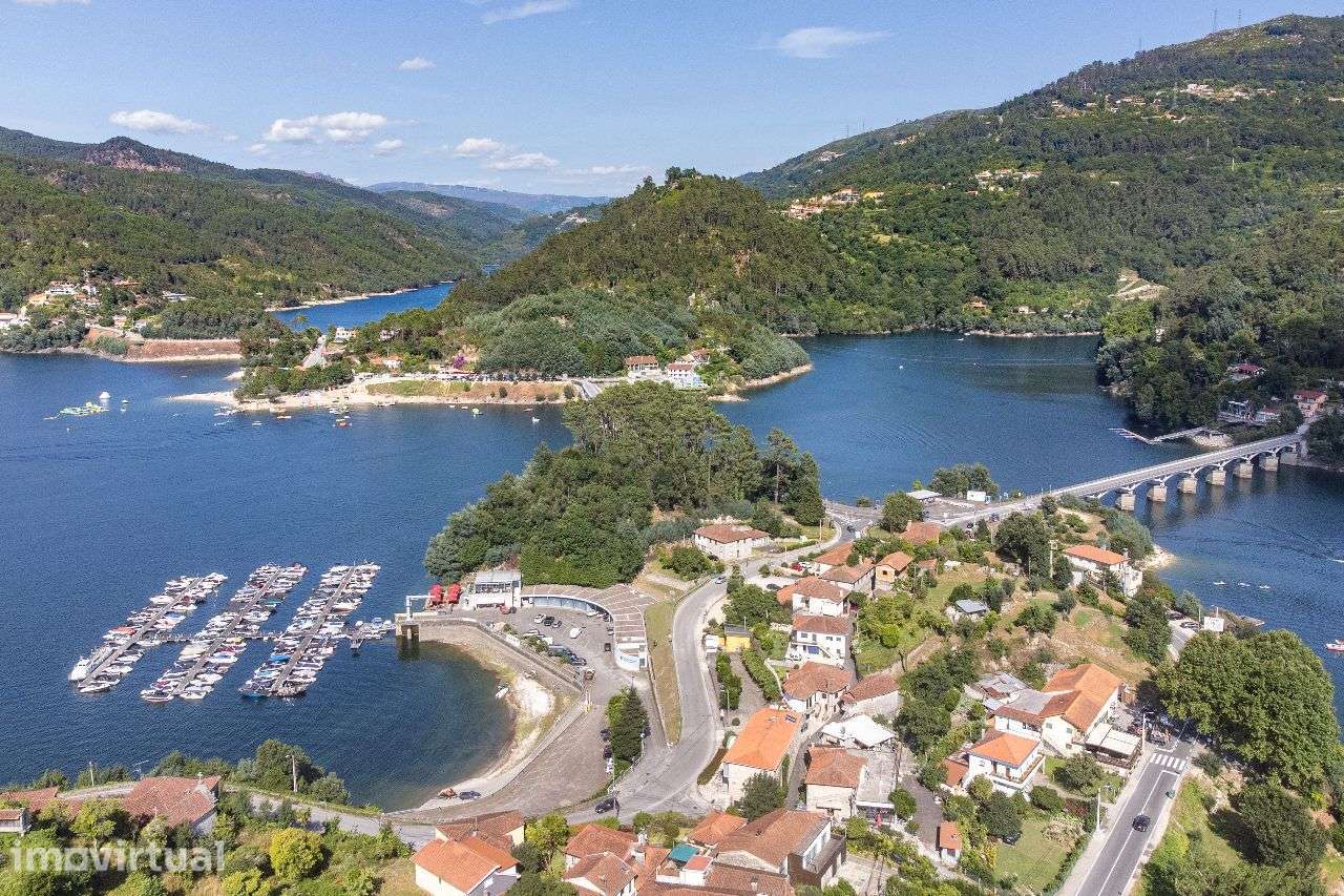 Moradia T3, Rio Caldo, Gerês - Grande imagem: 2/48