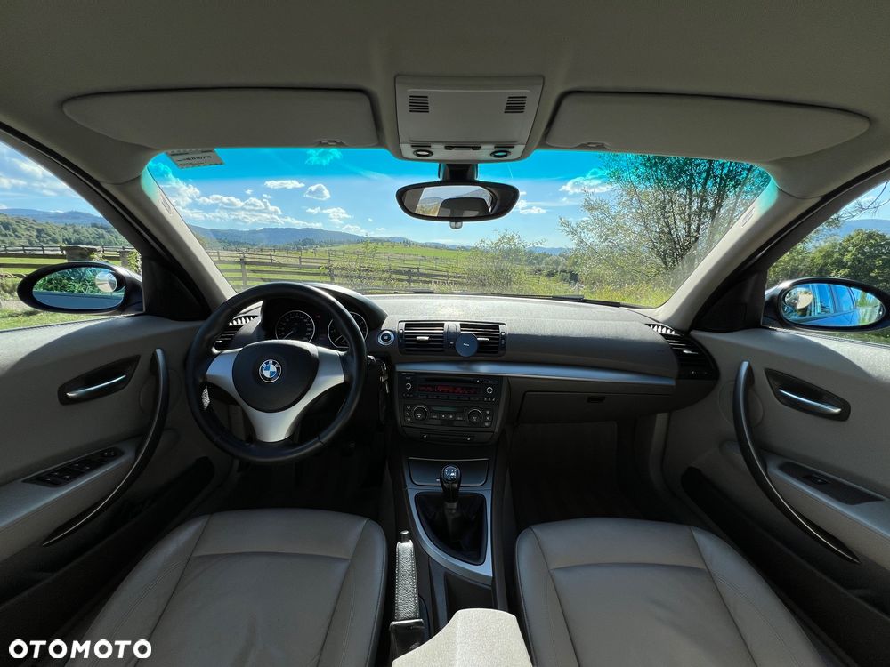 BMW Seria 1 120i - 15
