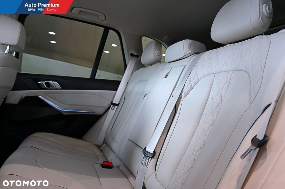 BMW X5 xDrive30d mHEV - 11