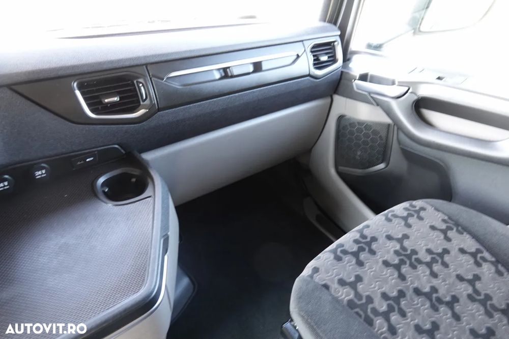 Scania S 500 / ADR  FL / RETARDER / I-PARK COOL / TV / ALLOY WHEELS / EURO 6 - 32