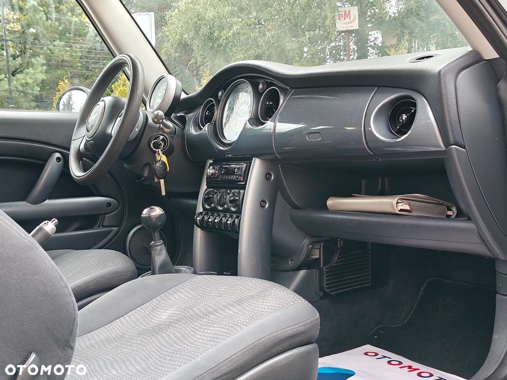 MINI Cooper Standard - 18