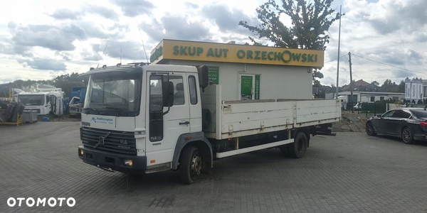 KABINA VOLVO FL 6 606 OŚ PRZEDNIA BELKA KOMPLETNA