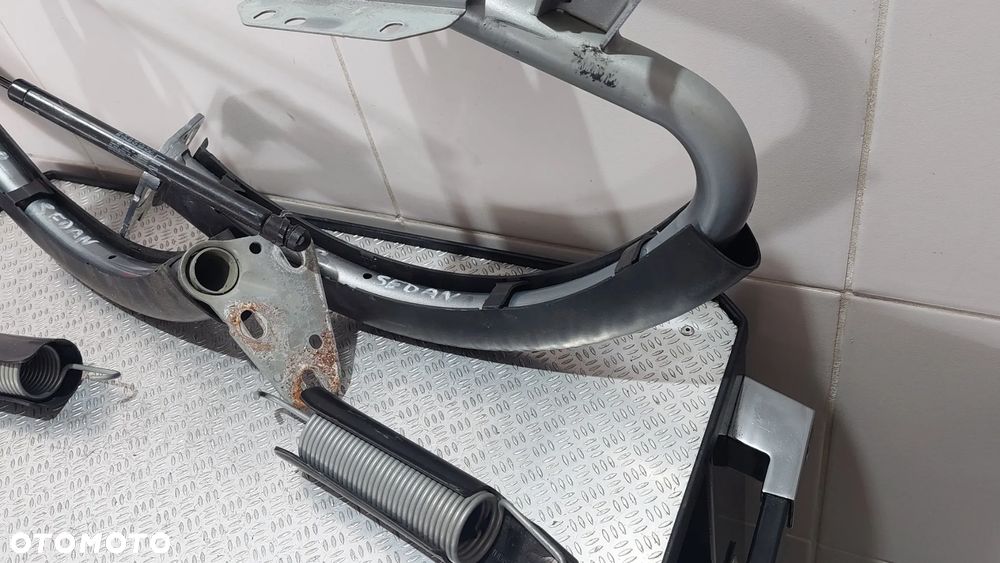 ZAWIASY KLAPY BAGAŻNIKA KOMPLET SEDAN AUDI A4 B8 R2009 NR 8K5827301H - 4