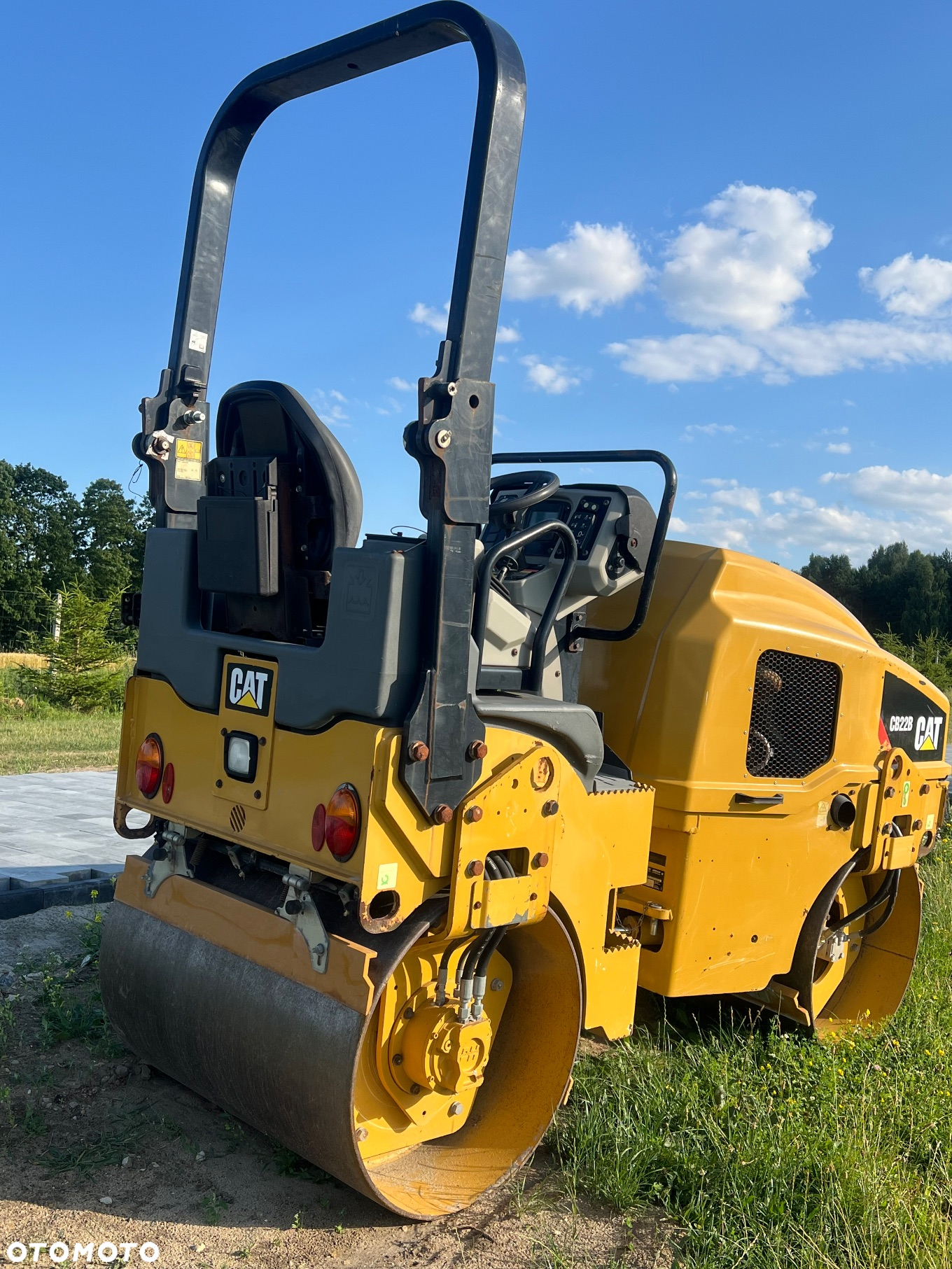 Caterpillar Walec drogowy CAT 100cm CB22B 2017r  zagęszczarka Catepillar CB 22 B Szer 100 cm Wibracja na oba bębny Zbiorniki na wodę Bomag  2,5 tony 24KW - 6