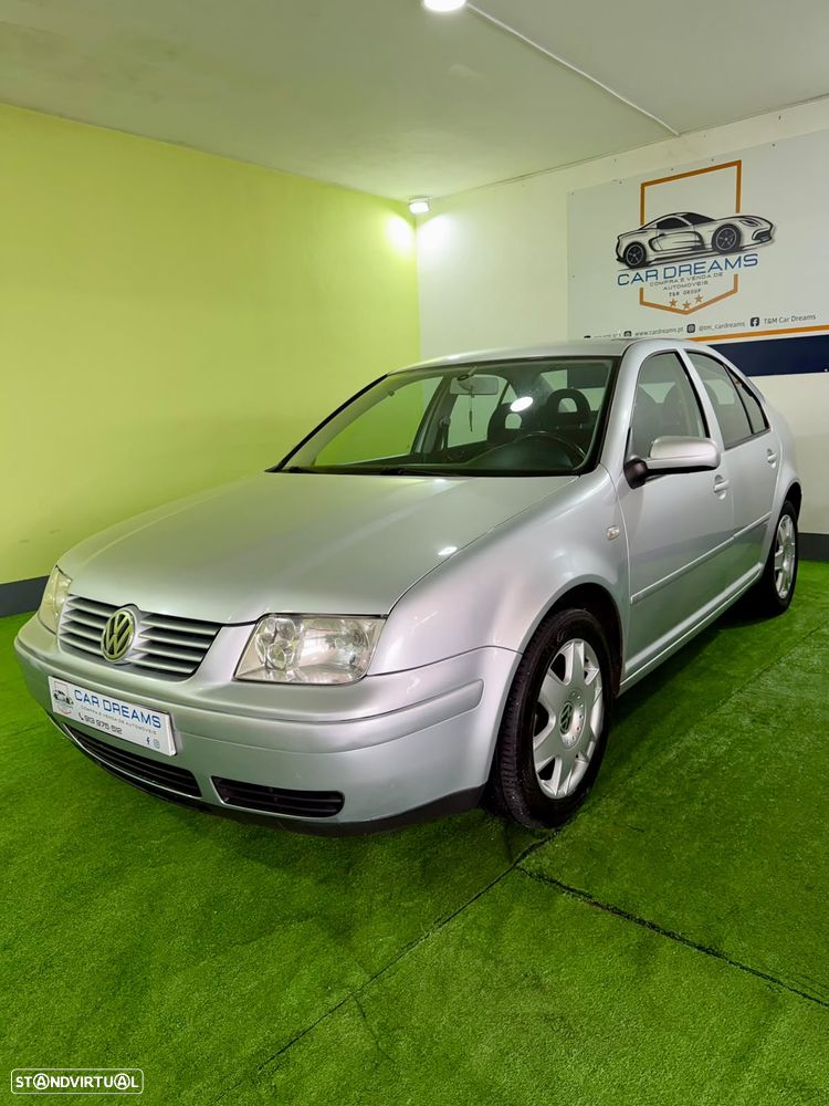 VW Bora 1.9 TDi Highline - 2