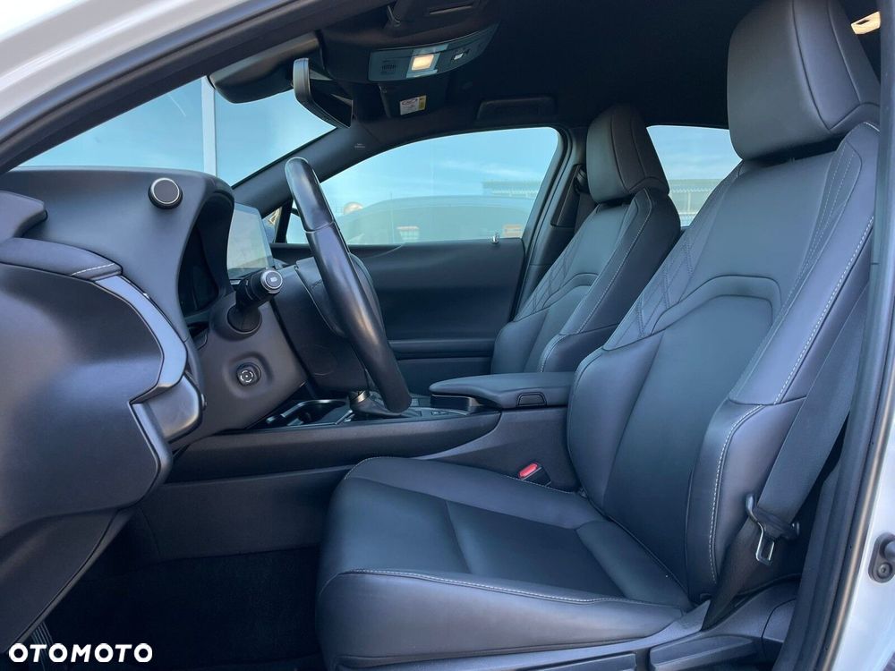 Lexus UX - 20