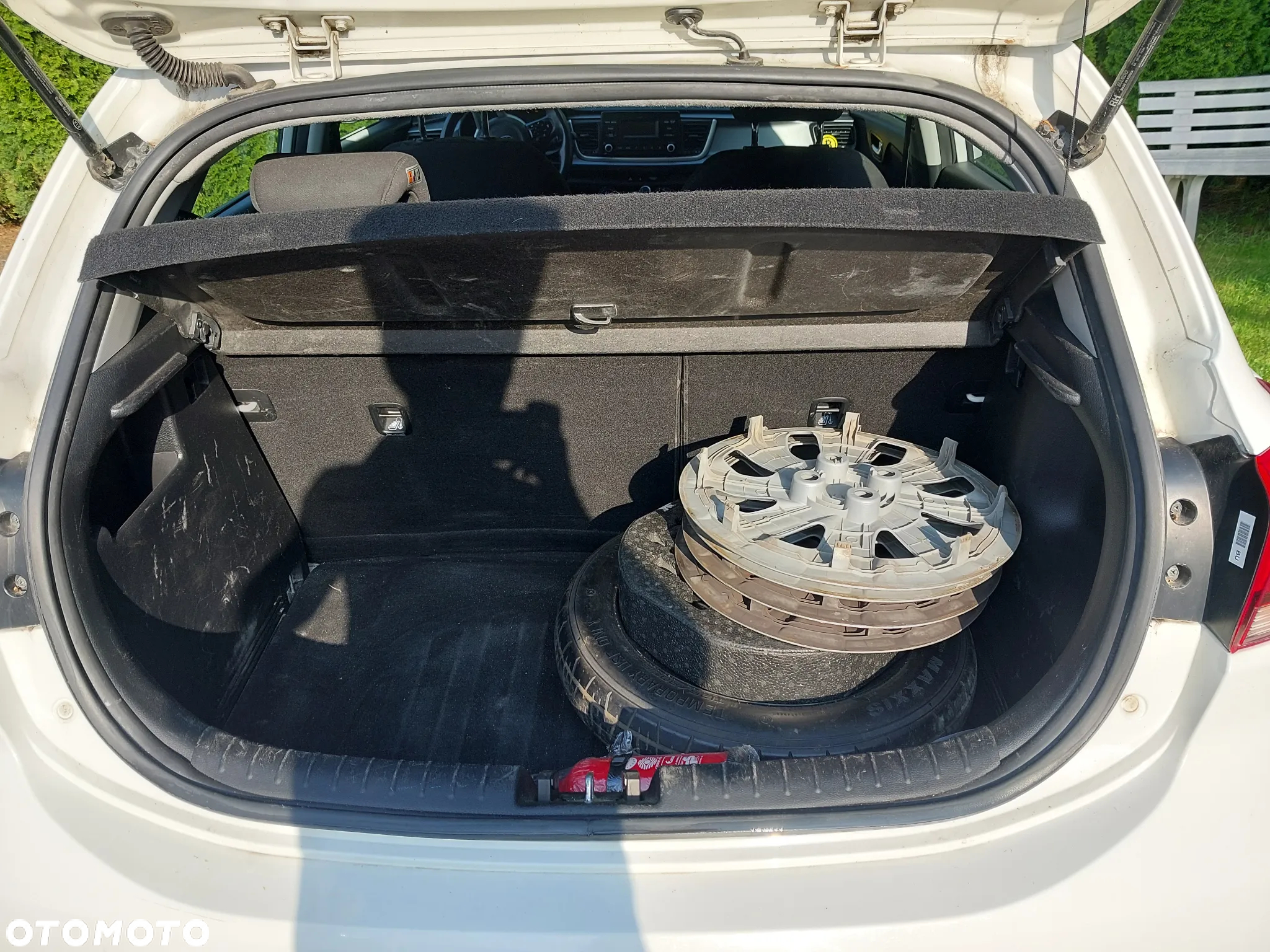 Kia Rio 1.2 L - 14