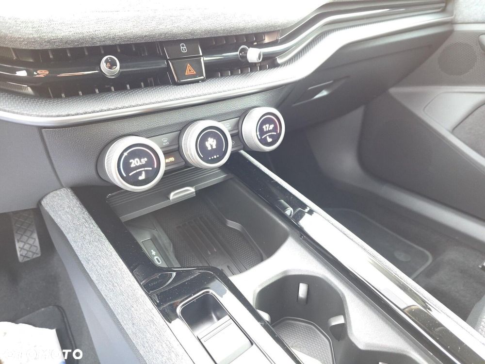 Skoda Superb 2.0 TSI Selection DSG - 15