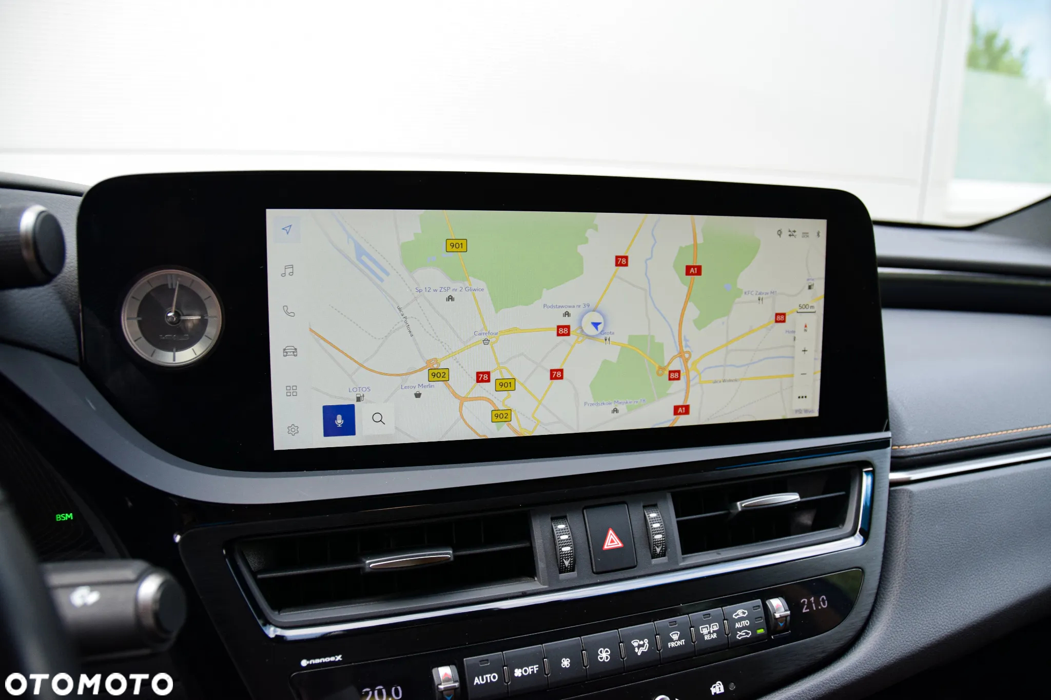 Lexus ES 300h Business Edition - 9