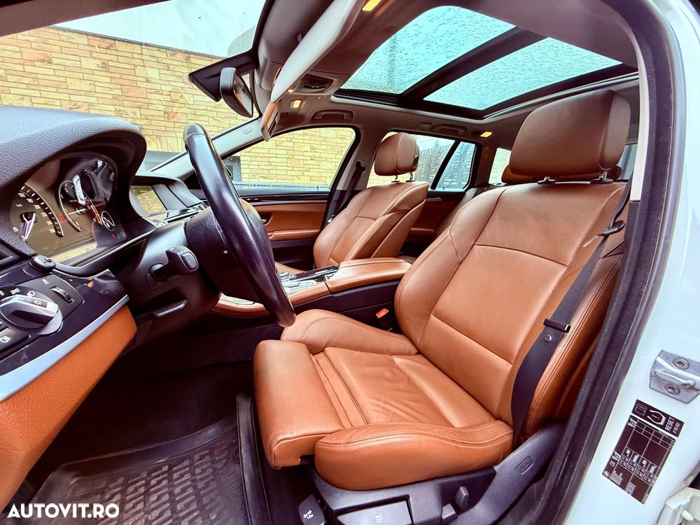 BMW Seria 5 520d Aut. Modern Line - 11