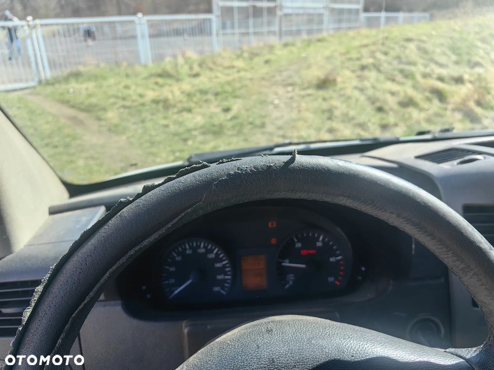 Mercedes-Benz Sprinter - 3