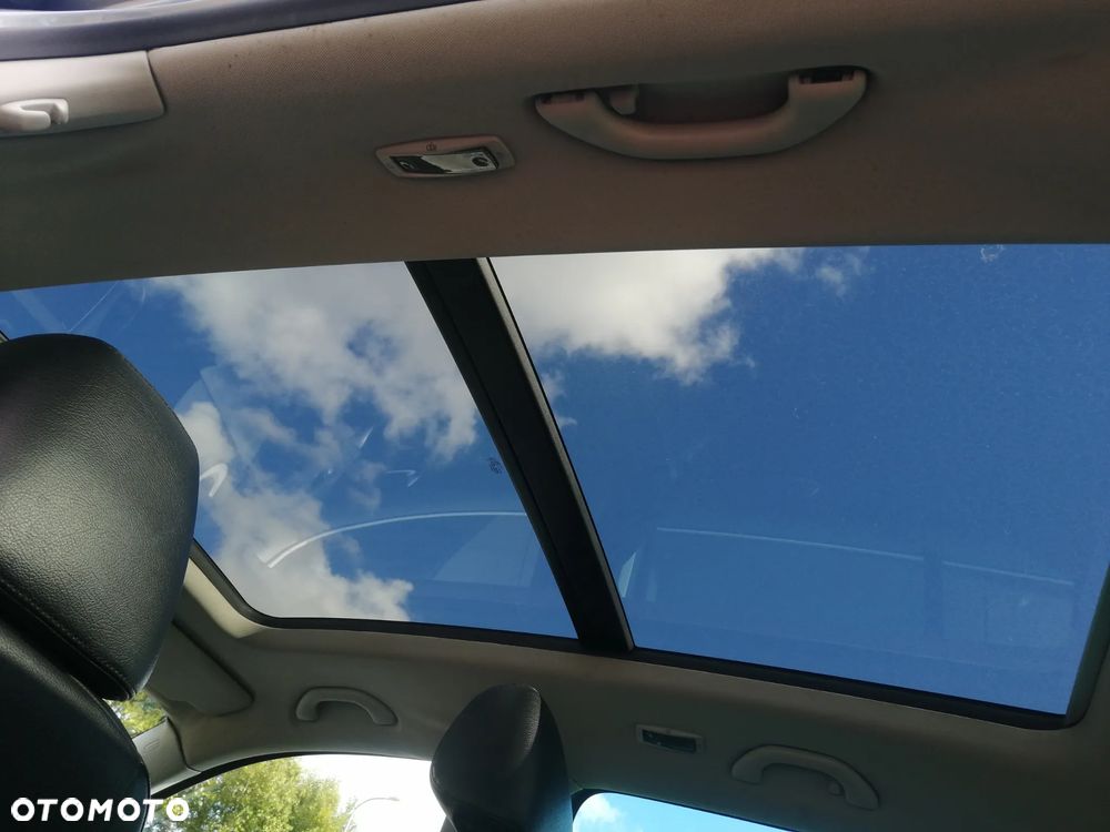 Volkswagen Tiguan - 13