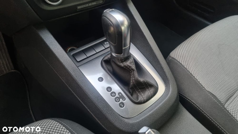 Volkswagen Jetta - 16