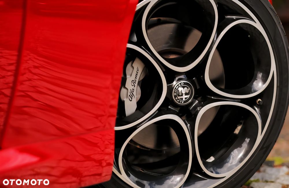 Alfa Romeo Giulia 2.0 Turbo TI Q4 - 7
