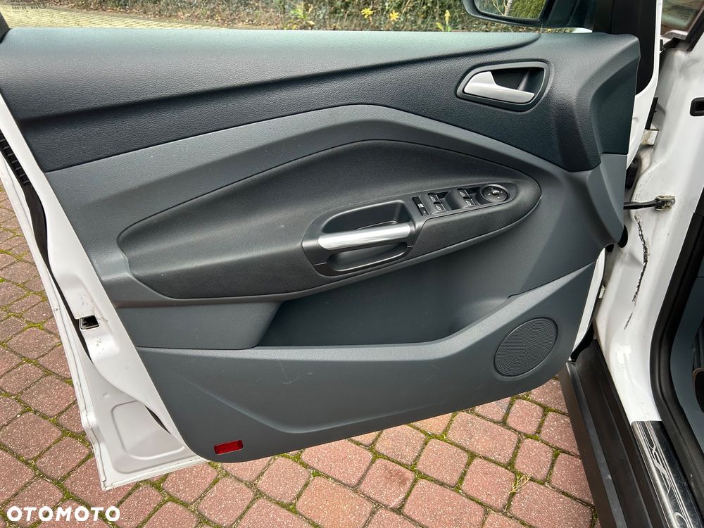 Ford C-MAX 2.0 TDCi Titanium - 17