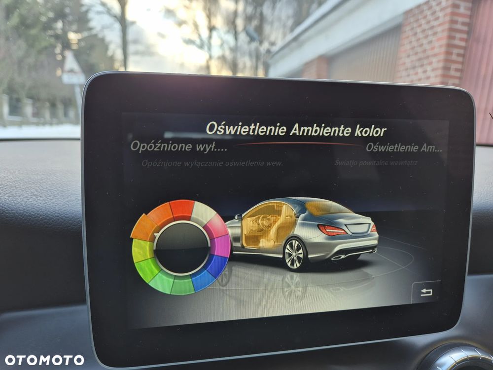 Mercedes-Benz CLA 250 4Matic 7G-DCT - 12