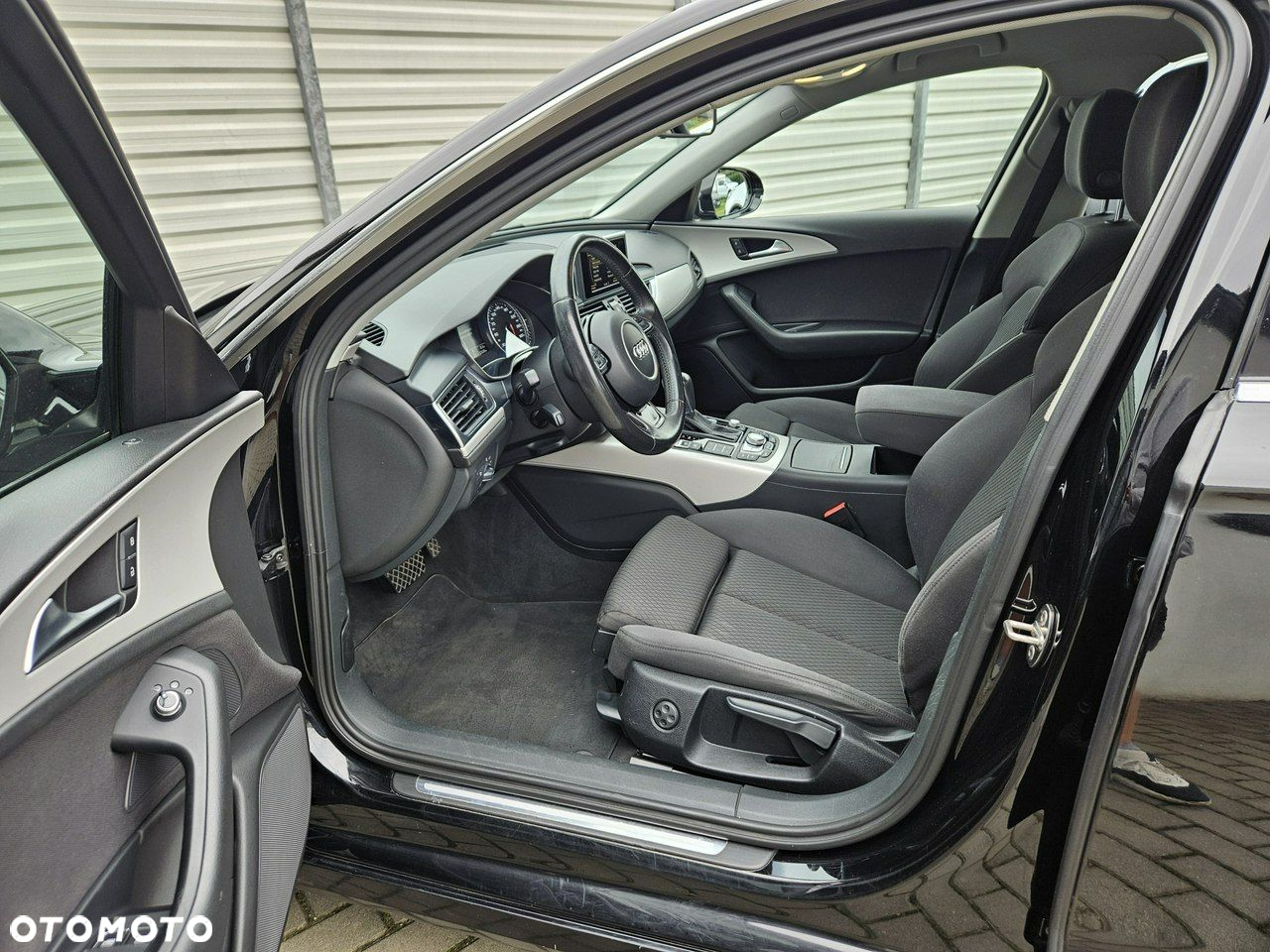 Audi A6 - 6